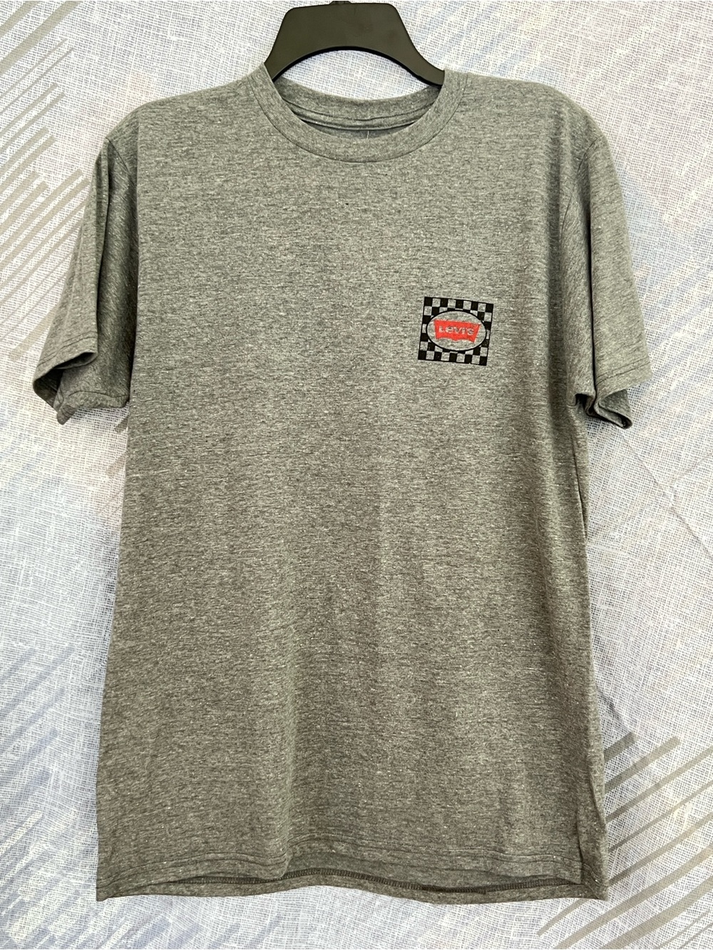 Levi's Gray Short-Sleeve Tee with Checkered Logo Patch